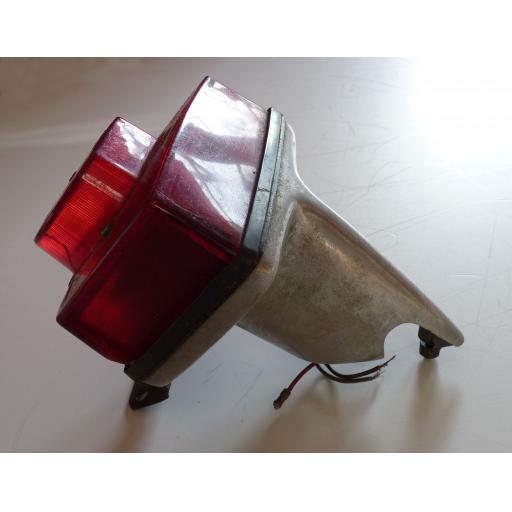 T140 Square Back Light UK 01.jpg