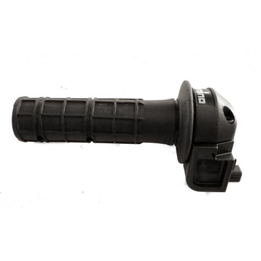 Domino Black Plastic Throttle 07.jpg